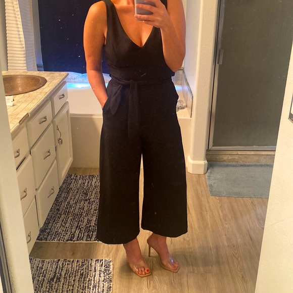 Dress Forum Pants - Black, V-neck Jumpsuit💁🏼‍♀️